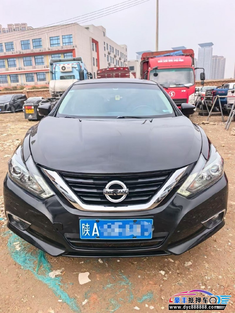 17年日产天籁轿车抵押车出售