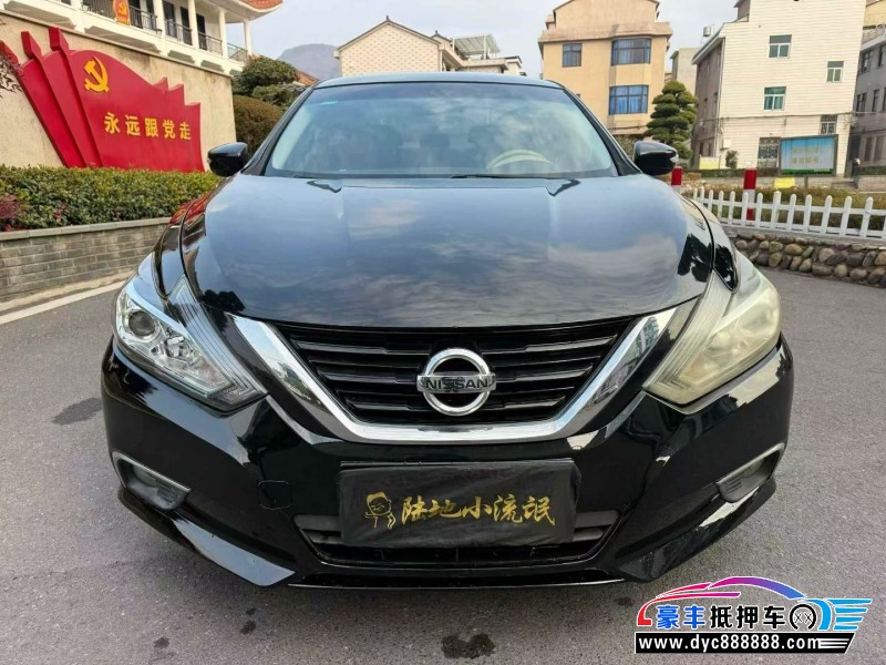 19年日产天籁轿车抵押车出售