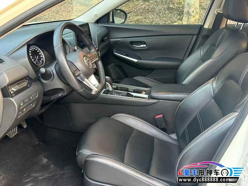 20年日产轩逸轿车抵押车出售