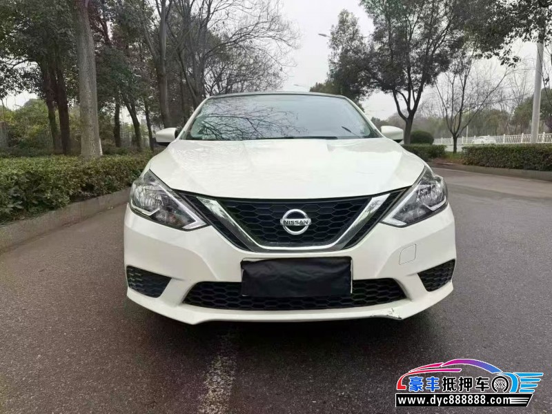 22年日产轩逸轿车抵押车出售