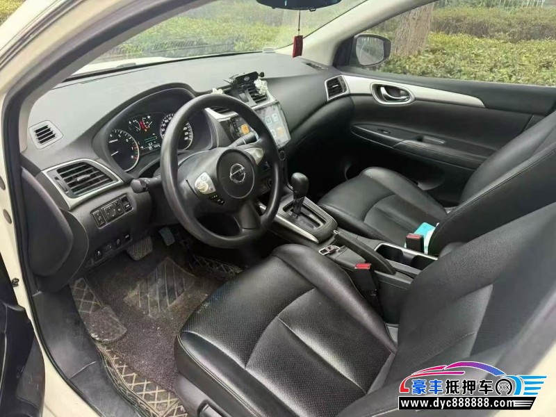 22年日产轩逸轿车抵押车出售