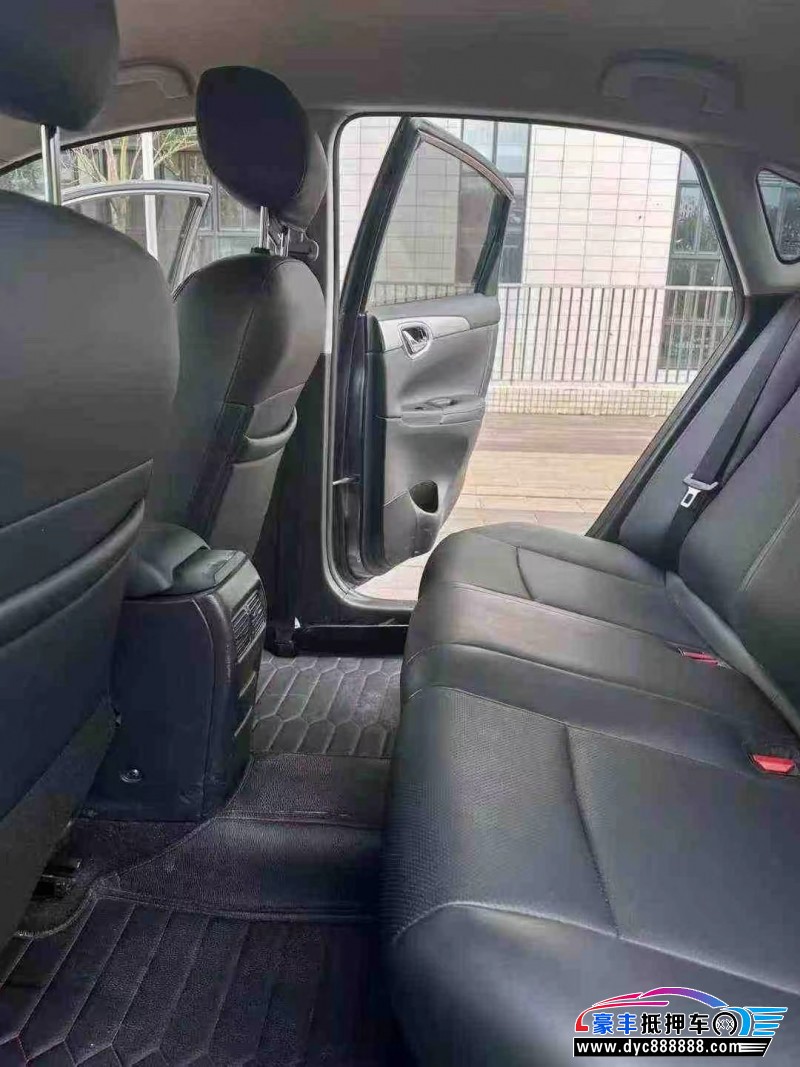 23年日产轩逸轿车抵押车出售