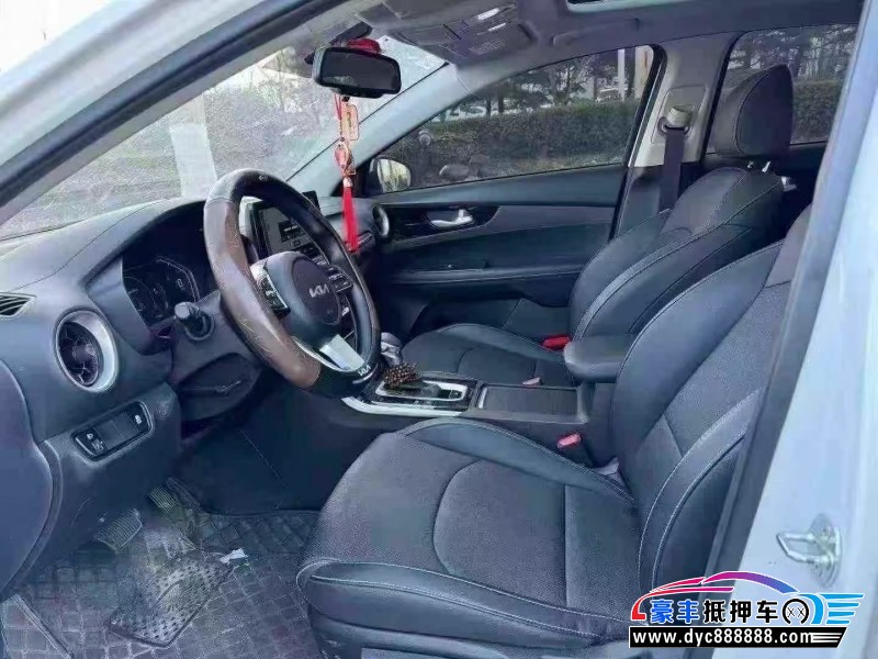 23年起亚K3轿车抵押车出售