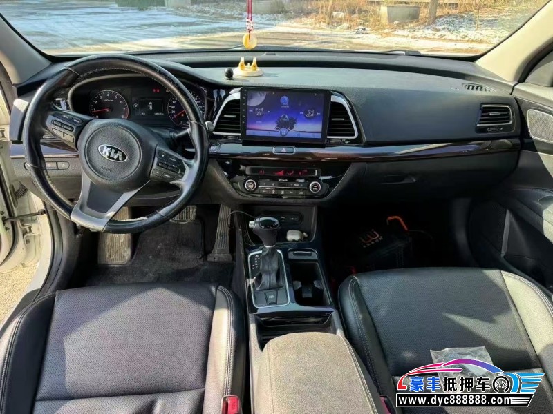 14年起亚K4轿车抵押车出售