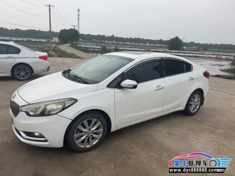 15年起亚K3轿车抵押车出售