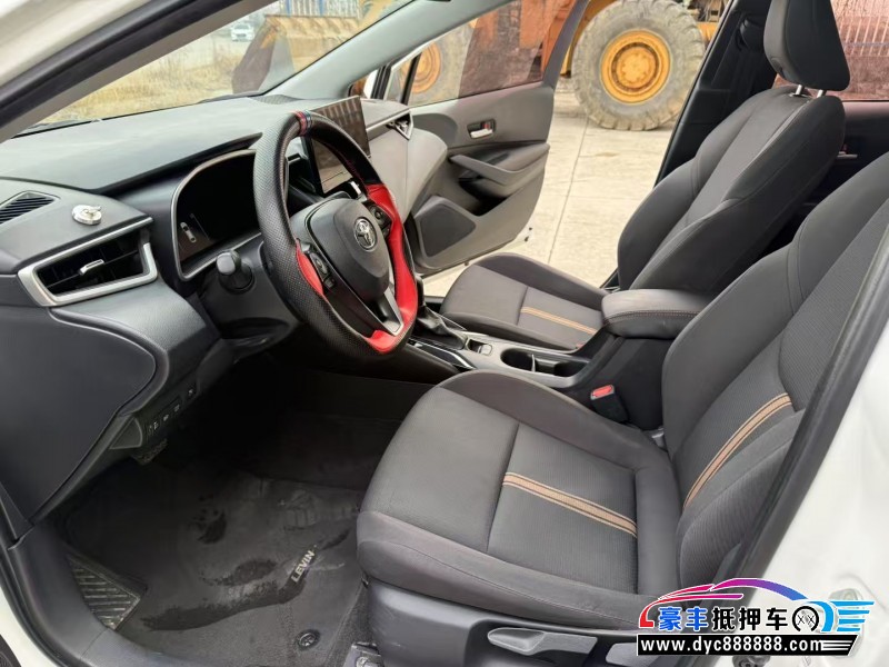 23年丰田雷凌轿车抵押车出售