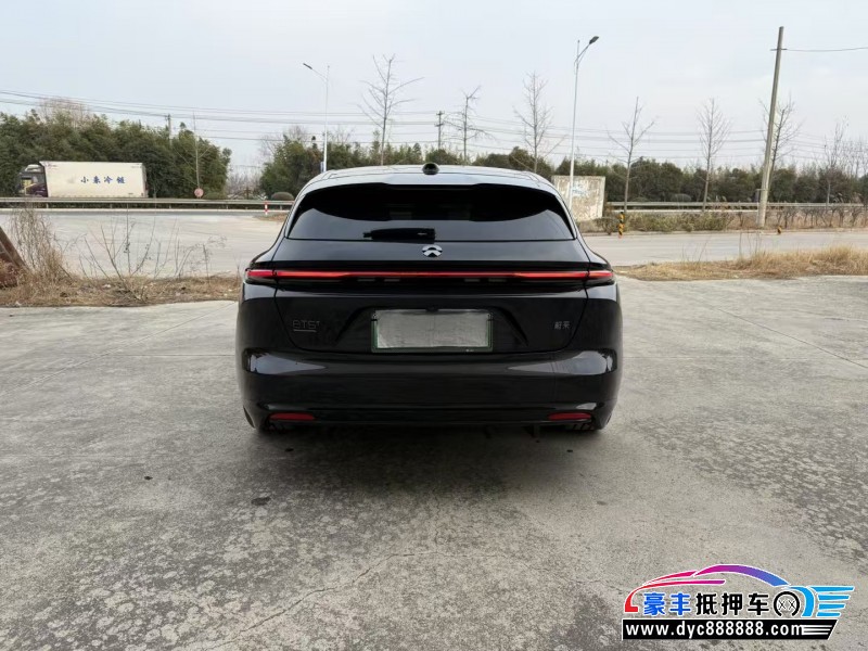 25年蔚来ET5轿车抵押车出售