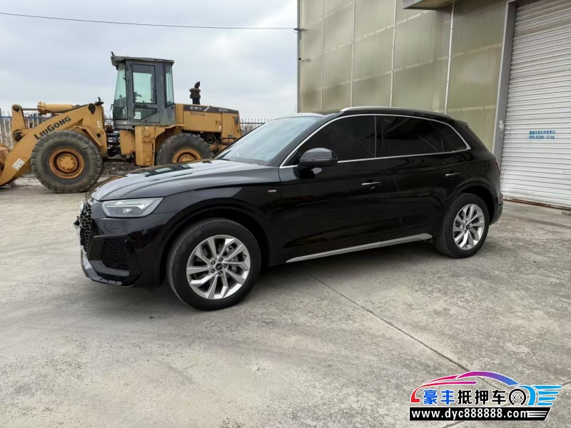 23年奥迪Q5轿车抵押车出售