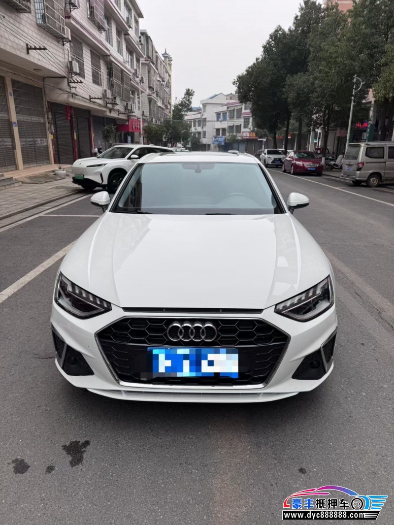 抵押车出售22年奥迪A4L轿车