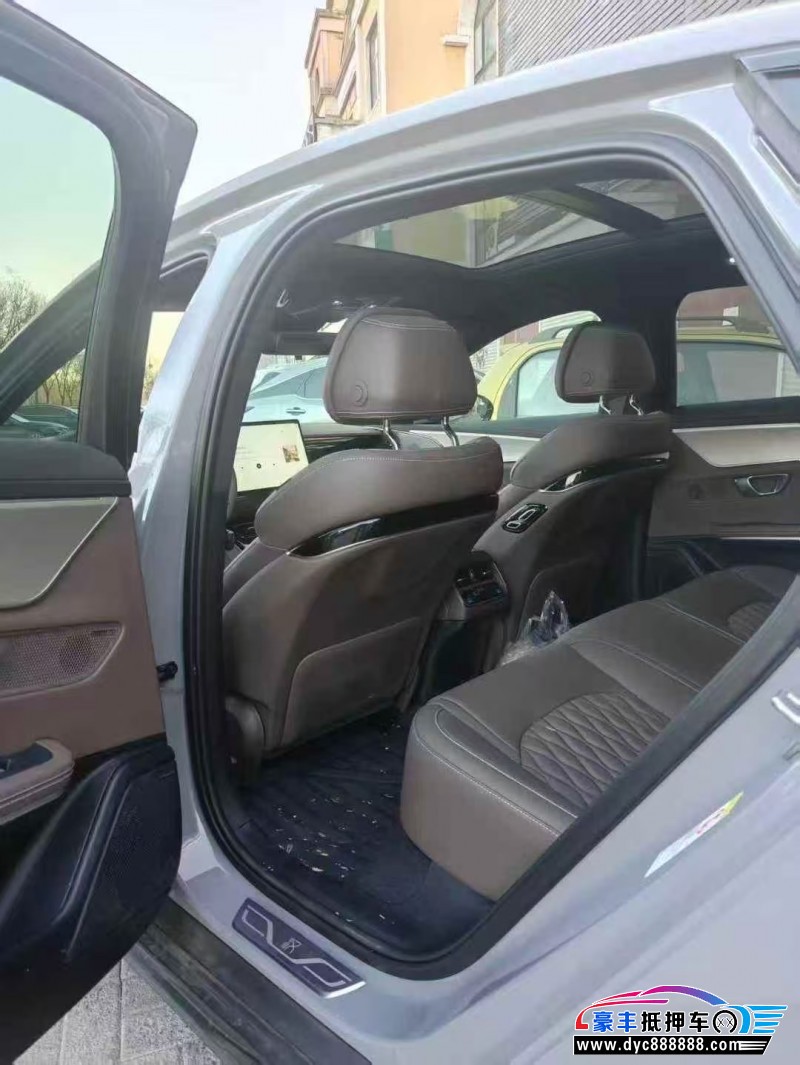 26年比亚迪汉轿车抵押车出售