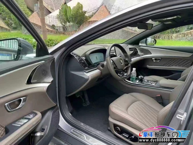 抵押车出售24年比亚迪汉轿车