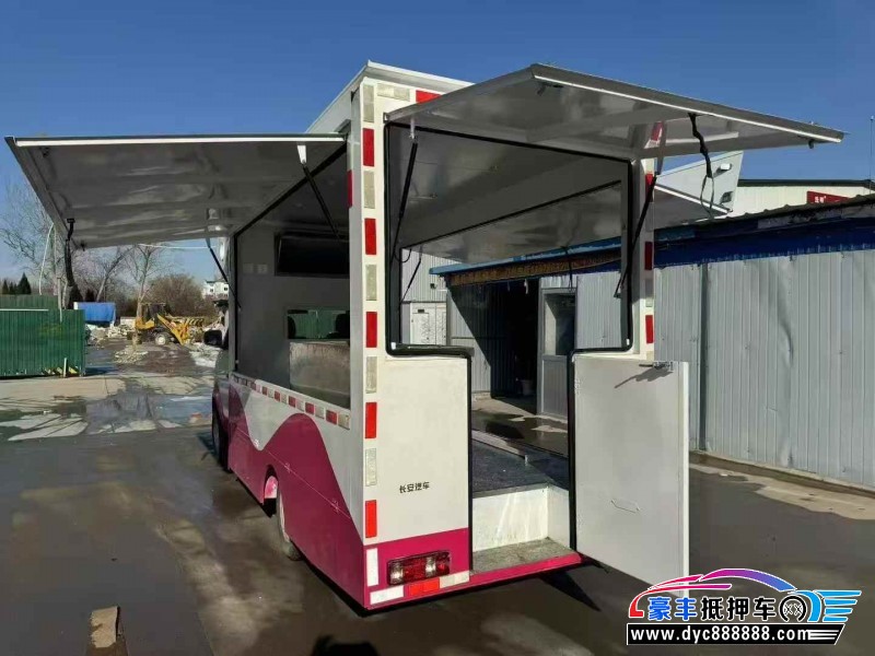 25年长安跨越跨越王轿车抵押车出售