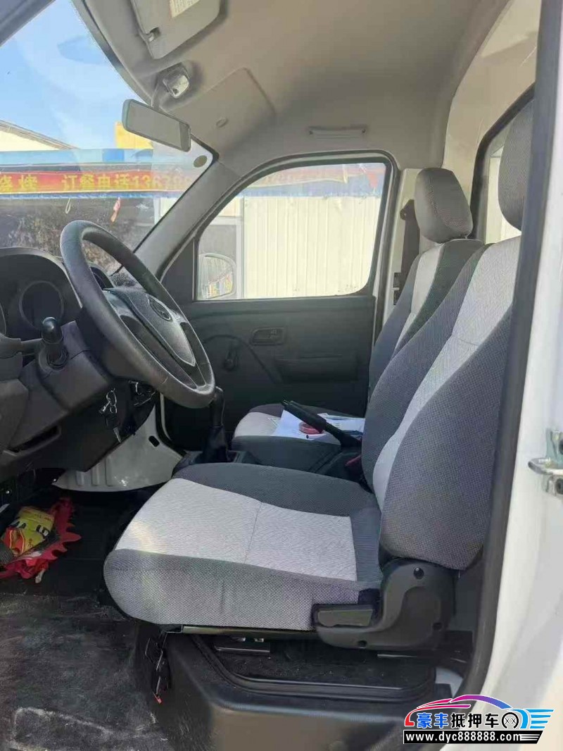 25年长安跨越跨越王轿车抵押车出售