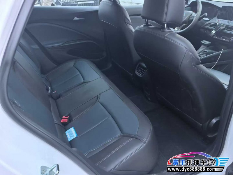 25年别克微蓝轿车抵押车出售