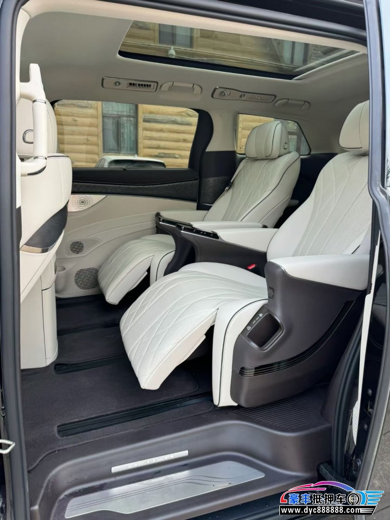 25年腾势D9轿车抵押车出售