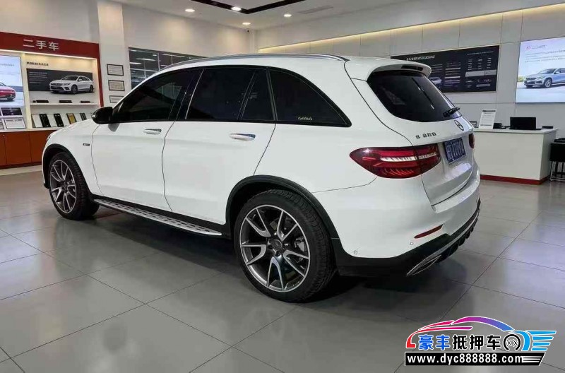 18年奔驰GLC轿车抵押车出售