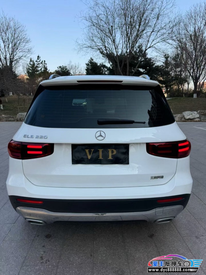 24年奔驰GLB轿车抵押车出售