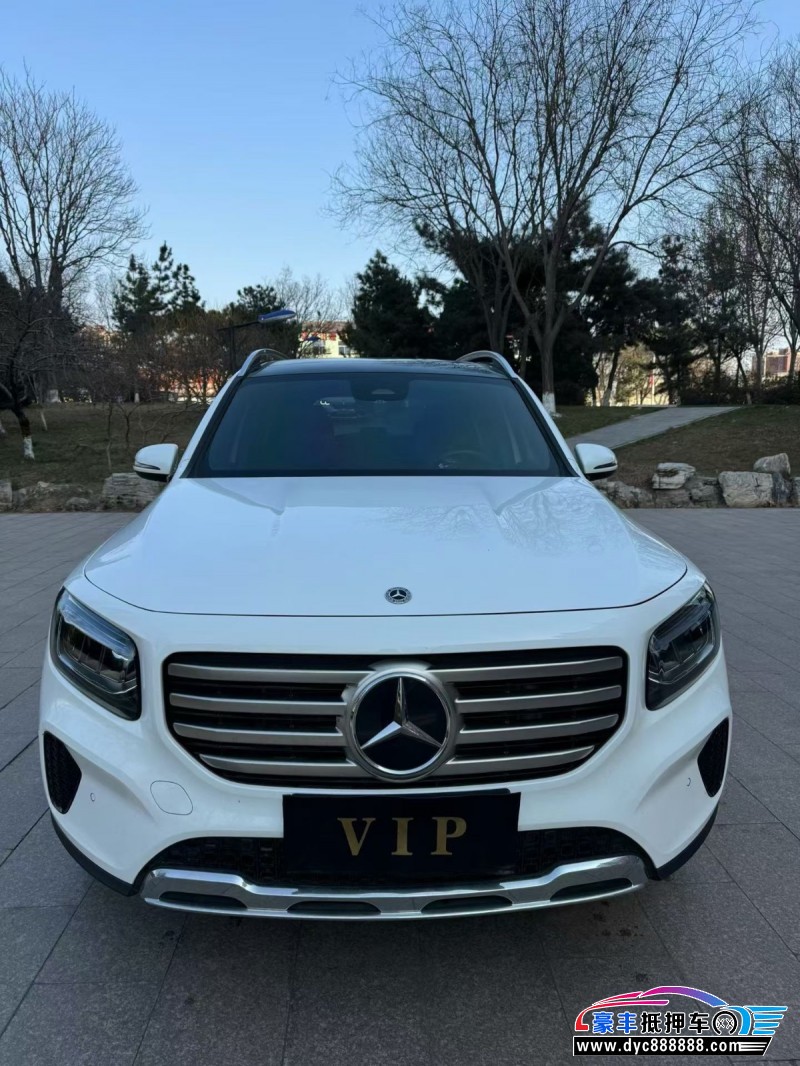 抵押车出售24年奔驰GLB轿车