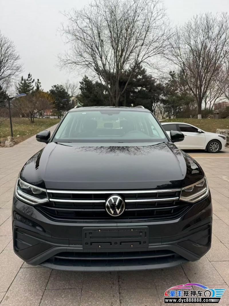 抵押车出售26年大众途观L轿车