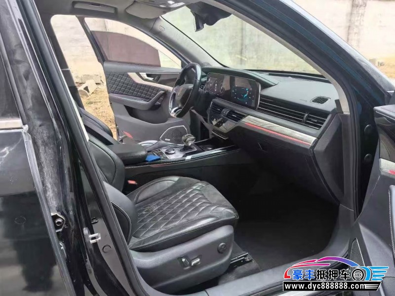 19年红旗HS5轿车抵押车出售