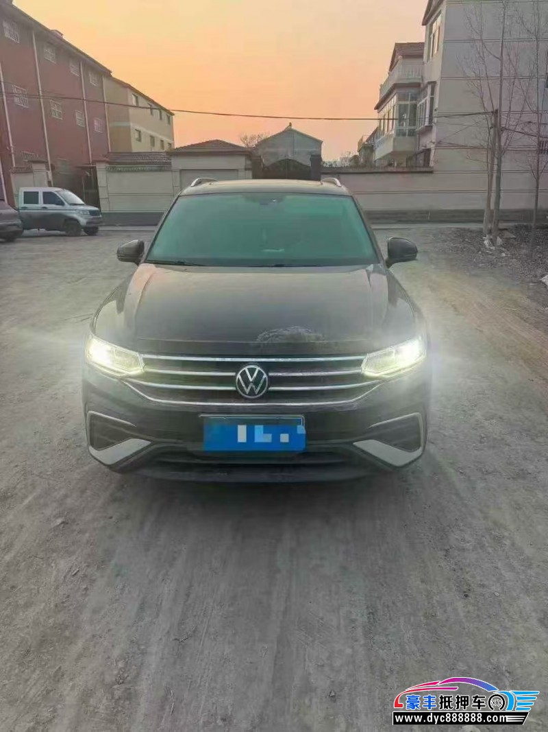 抵押车出售23年大众途观轿车