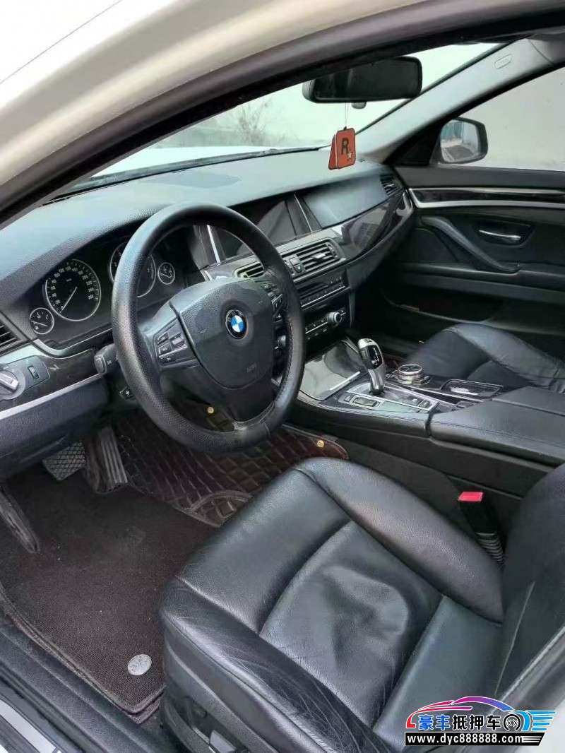 13年宝马5系轿车抵押车出售