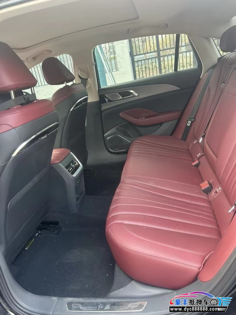 24年红旗H5轿车抵押车出售