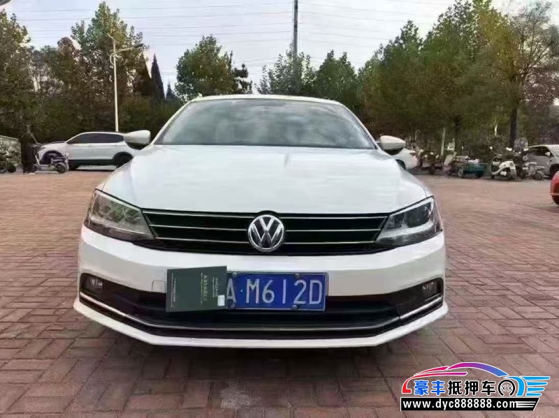 抵押车出售16年大众速腾轿车