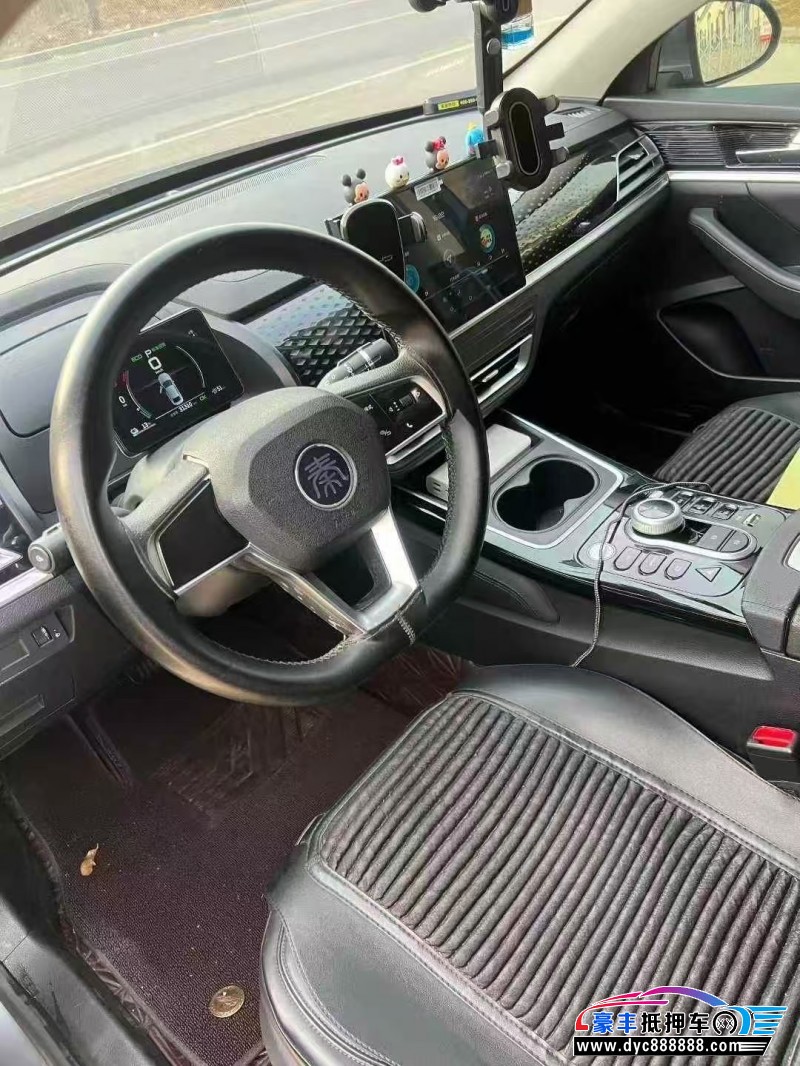 23年比亚迪秦轿车抵押车出售