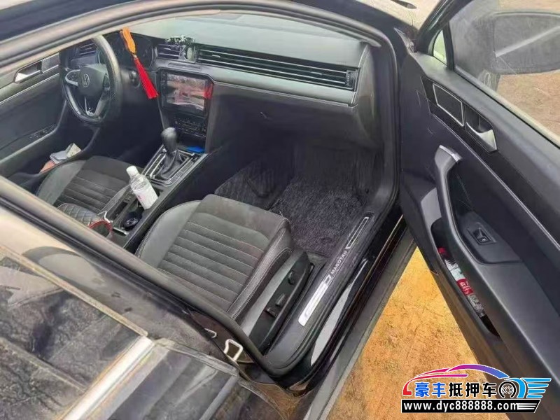 21年大众迈腾轿车抵押车出售