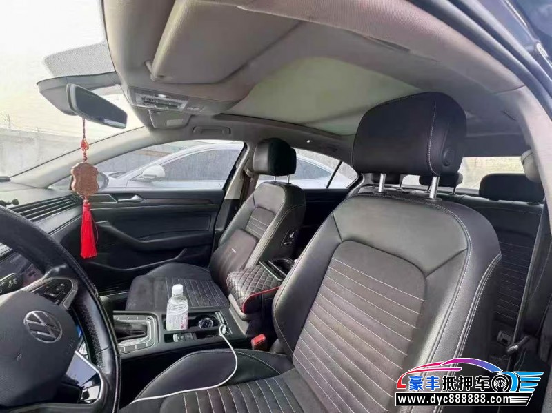 21年大众迈腾轿车抵押车出售