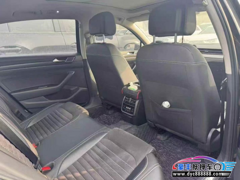 21年大众迈腾轿车抵押车出售