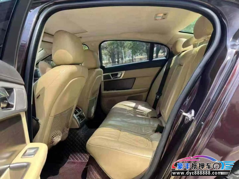 11年捷豹XF轿车抵押车出售