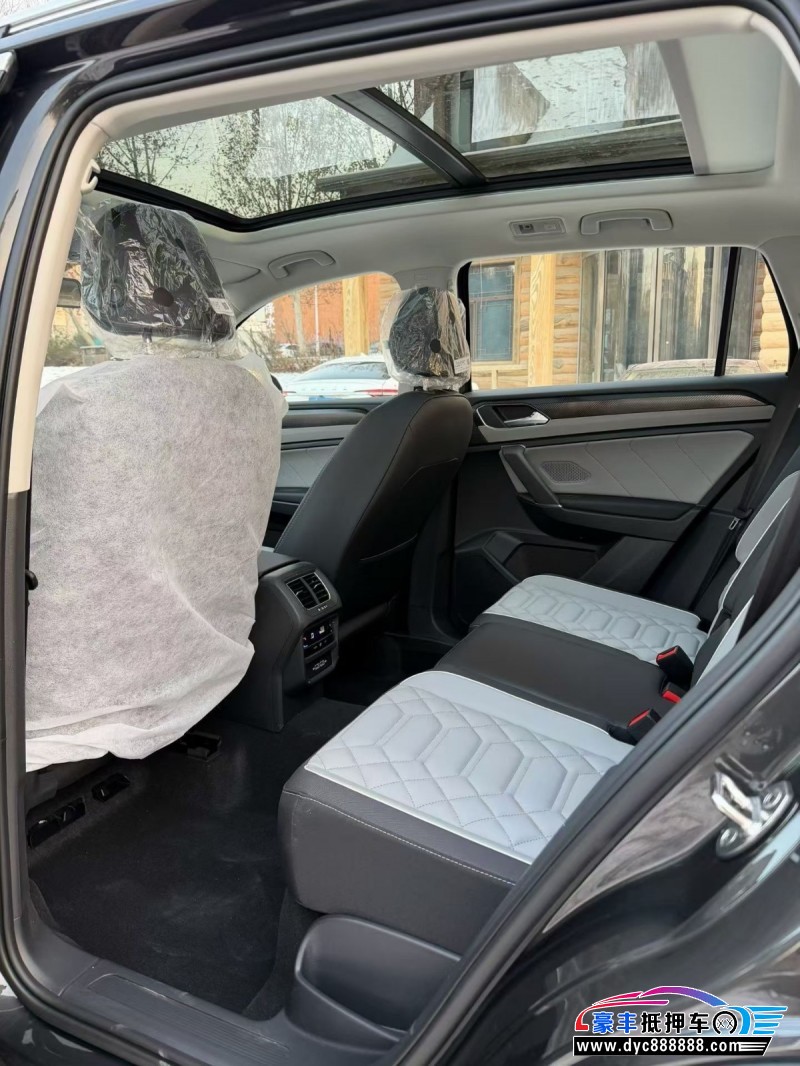 25年大众探岳轿车抵押车出售