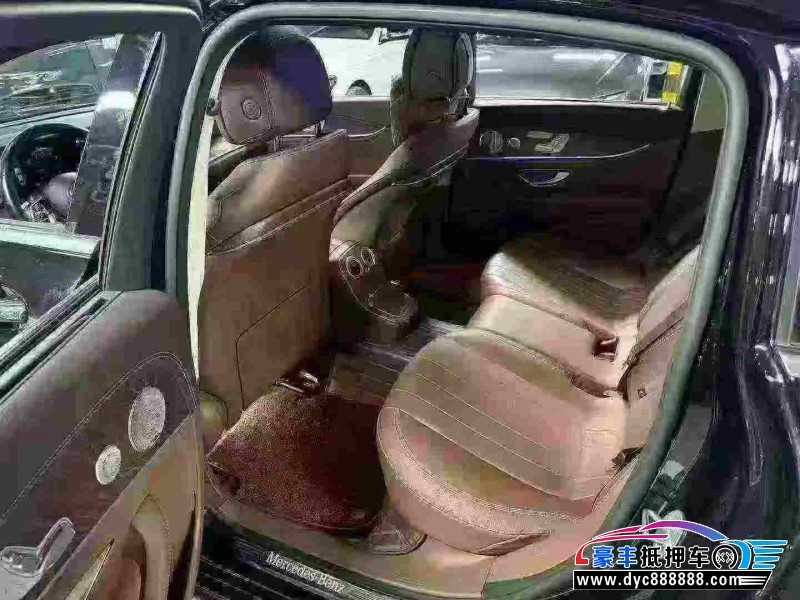 23年奔驰E轿车抵押车出售