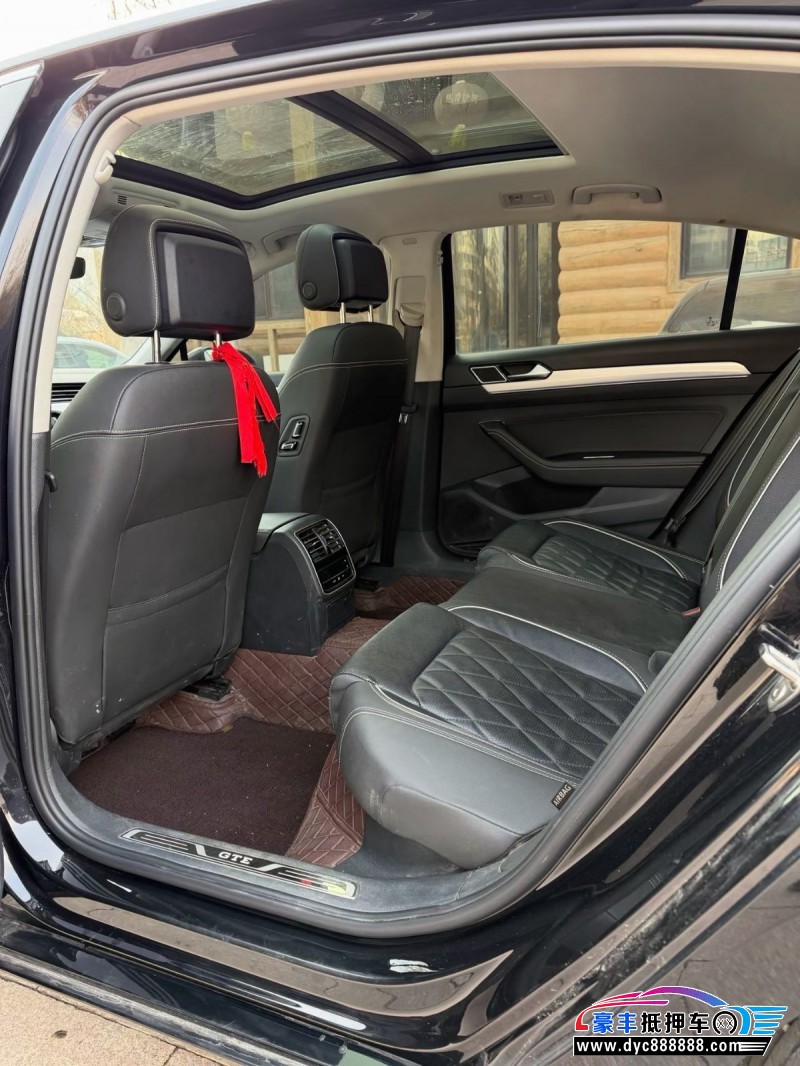 24年大众迈腾轿车抵押车出售