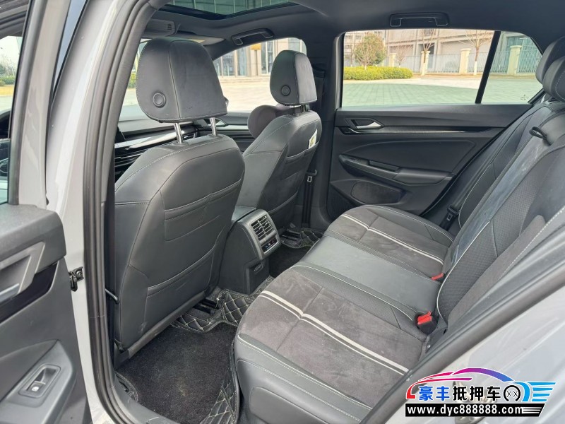 23年大众高尔夫轿车抵押车出售