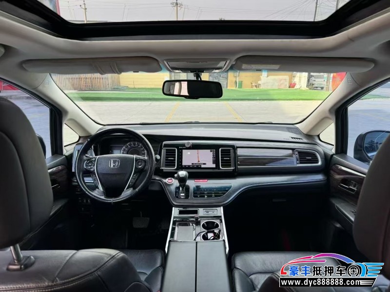 16年本田艾力绅轿车抵押车出售