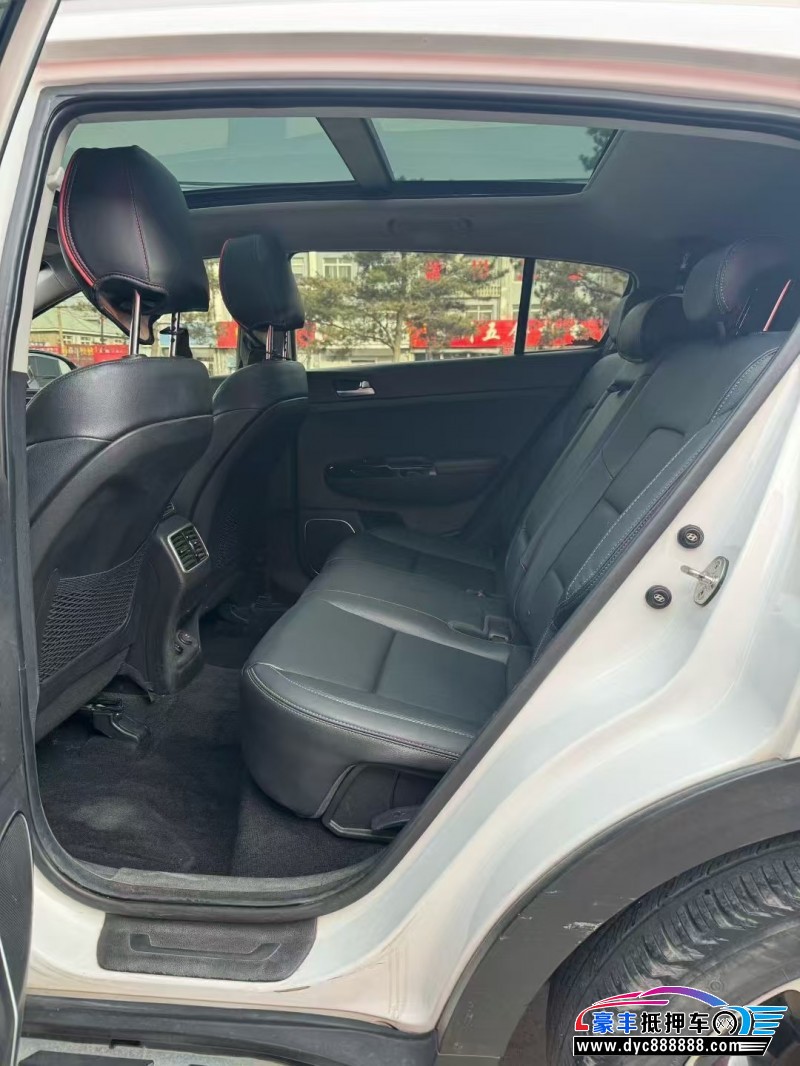 18年起亚KX5轿车抵押车出售