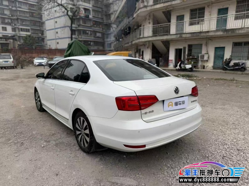 17年大众速腾轿车抵押车出售