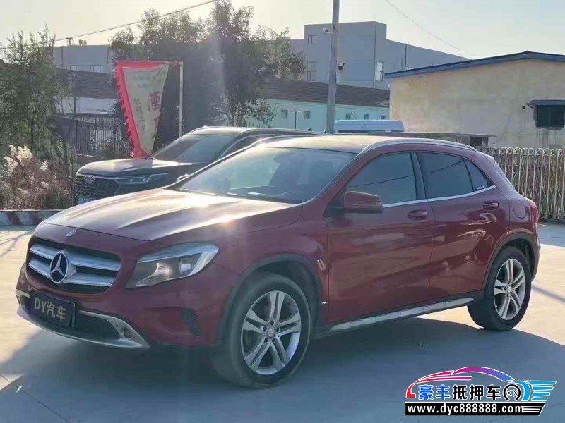 17年奔驰GLA轿车抵押车出售
