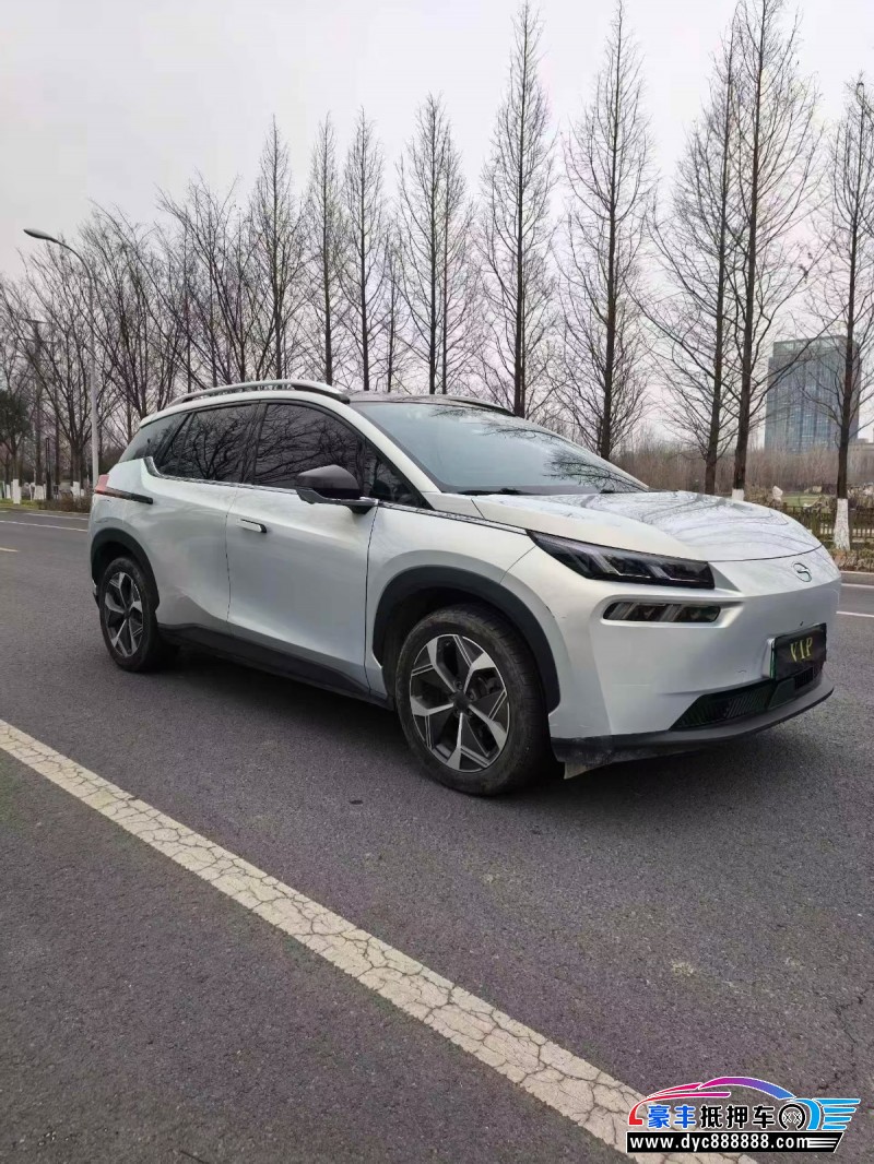 22年埃安Y70轿车抵押车出售