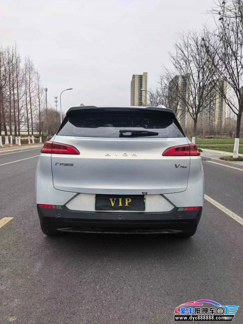 22年埃安Y70轿车抵押车出售