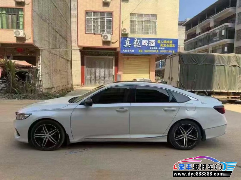 22年本田雅阁轿车抵押车出售