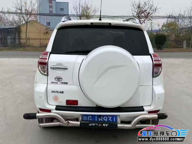 12年丰田RAV4轿车抵押车出售