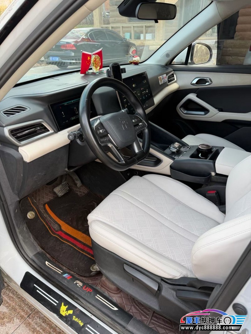 24年比亚迪元轿车抵押车出售