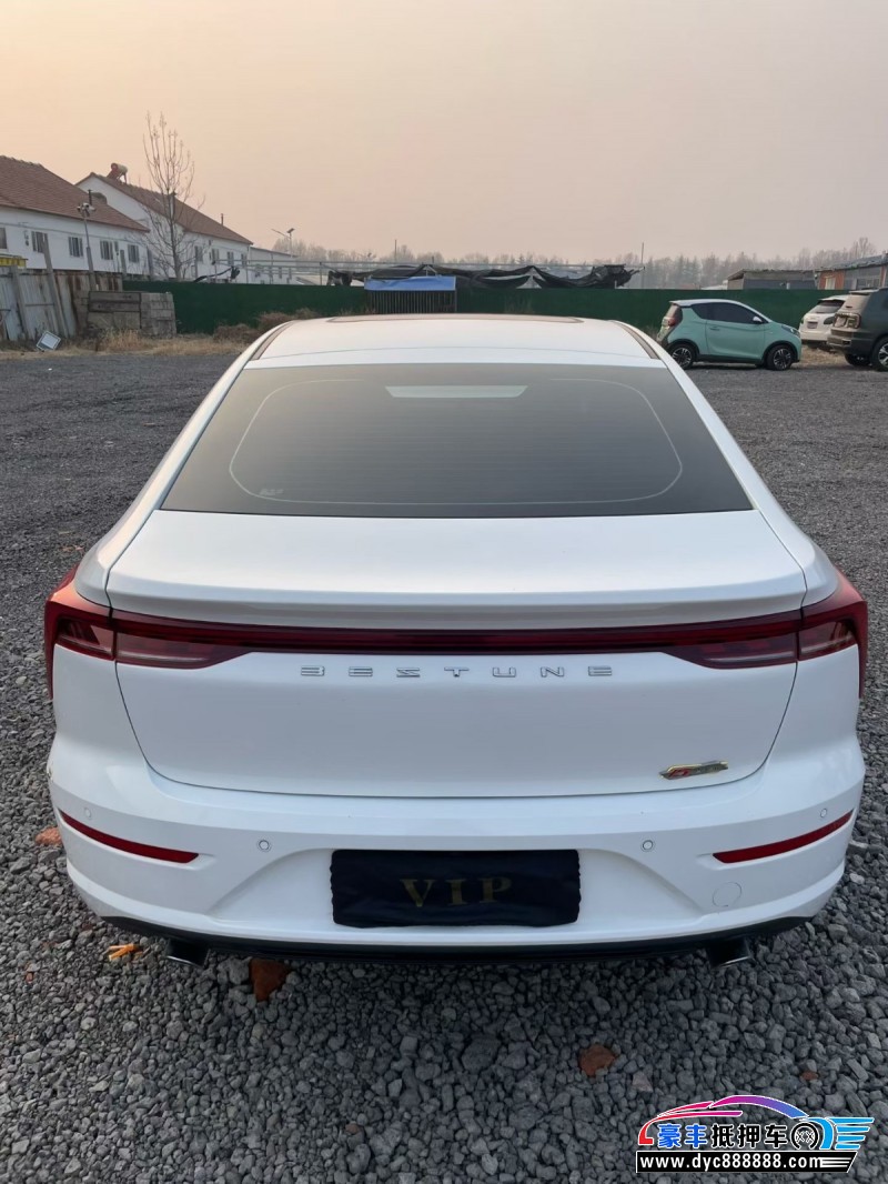 24年奔腾B70轿车抵押车出售