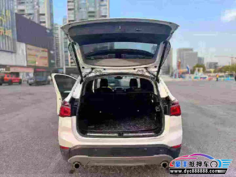 18年宝马X1SUV抵押车出售