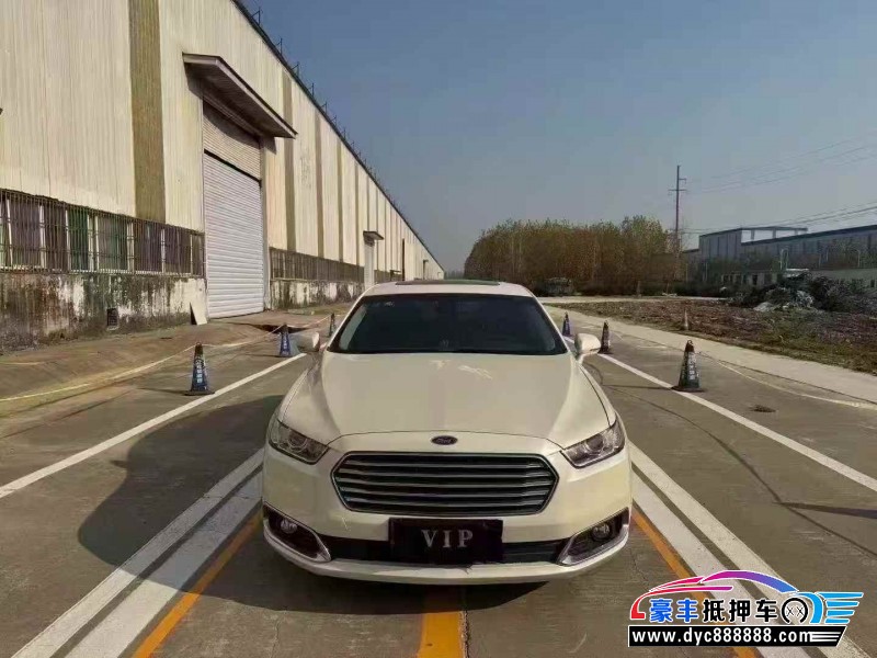 抵押车出售17年福特金牛座轿车