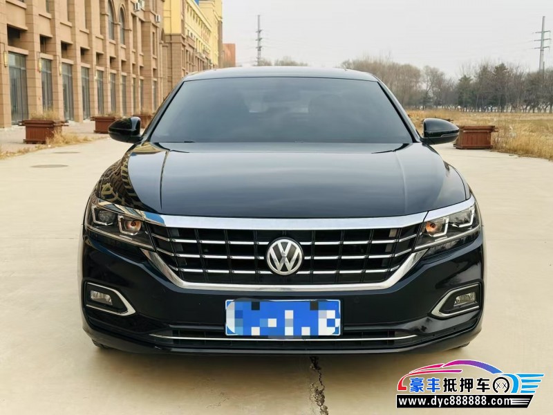 抵押车出售19年大众帕萨特轿车